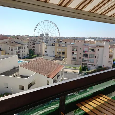 La Baleine Rose, T2 Vue Dégagée Sur Le Centre Port Appartement Agde