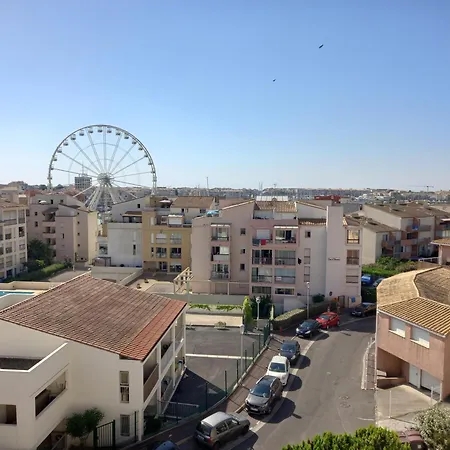 Appartement La Baleine Rose, T2 Vue Dégagée Sur Le Centre Port Agde