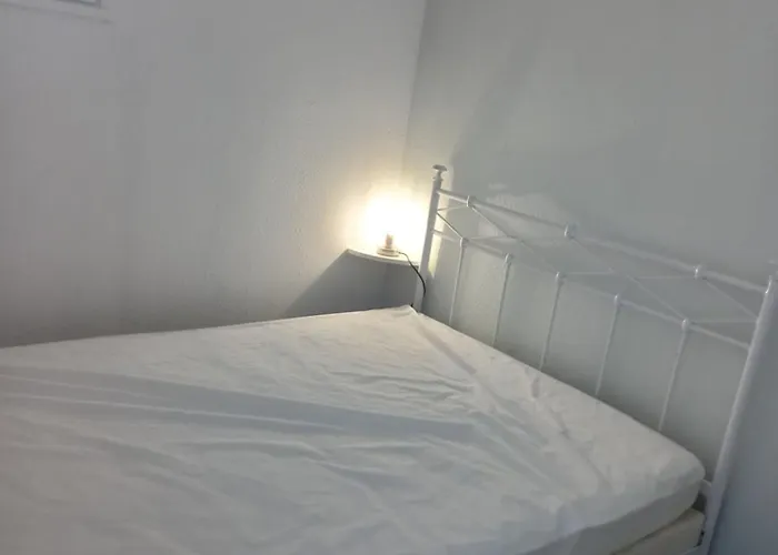 La Baleine Rose, T2 Vue Dégagée Sur Le Centre Port Appartement *