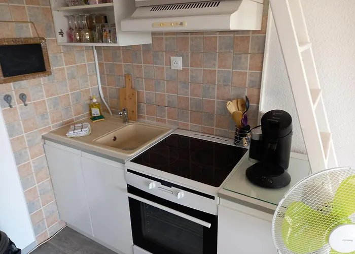 Apartment La Baleine Rose, T2 Vue Degagee Sur Le Centre Port *